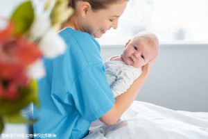 王建国